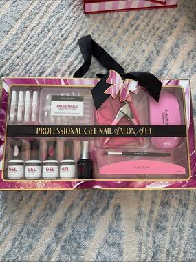 NWT Jasmine La Belle Pink Professional Gel Nail Salon Kit